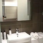 Comfort Xpress Helsinki Airport Terminal Szálloda 3*