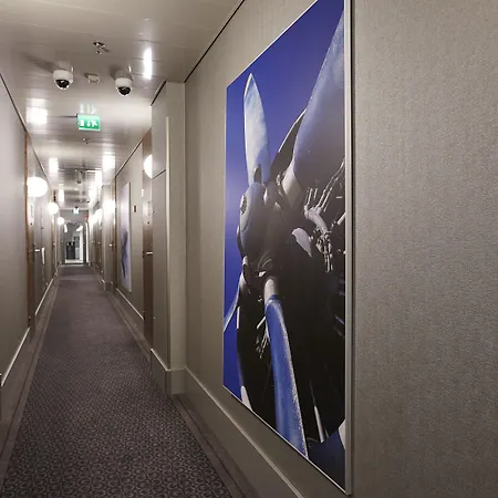 Comfort Xpress Helsinki Airport Terminal 3*