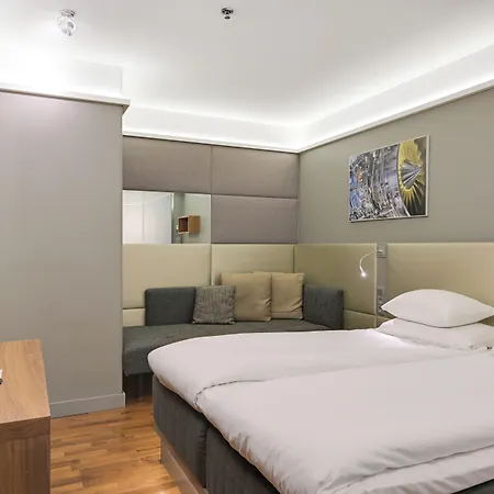Comfort Xpress Helsinki Airport Terminal Hotel 3*