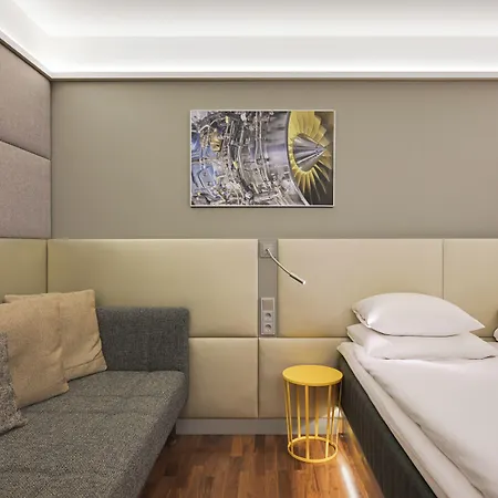 Comfort Xpress Helsinki Airport Terminal Hotell