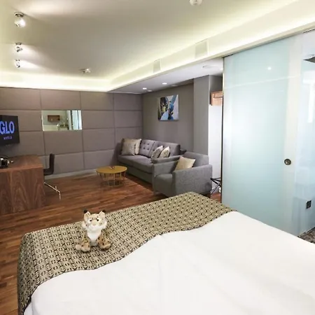 Comfort Xpress Helsinki Airport Terminal 호텔 3*