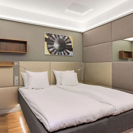 Comfort Xpress Helsinki Airport Terminal 3*