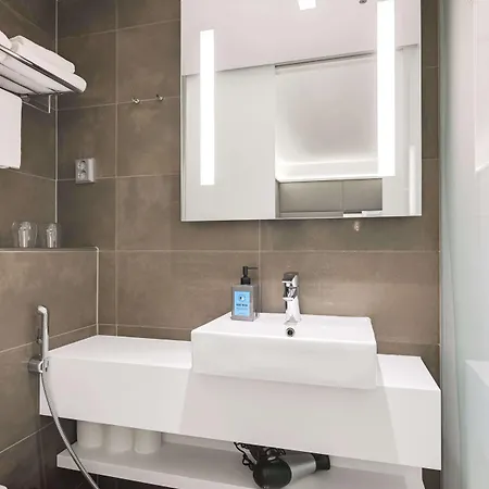 Comfort Xpress Helsinki Airport Terminal 3* Vanda