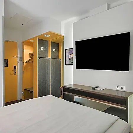 Hotel Comfort Xpress Helsinki Airport Terminal 3*