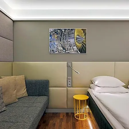 Comfort Xpress Helsinki Airport Terminal