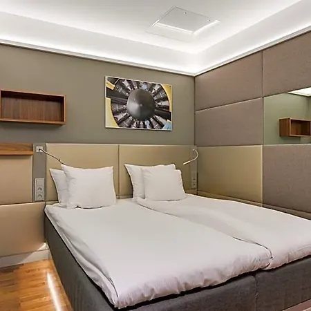 Hotel Comfort Xpress Helsinki Airport Terminal 3*
