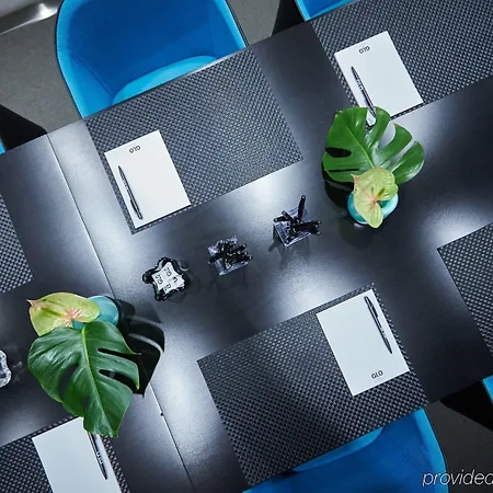 Comfort Xpress Helsinki Airport Terminal Hotel Vantaa