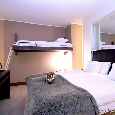 Comfort Xpress Helsinki Airport Terminal