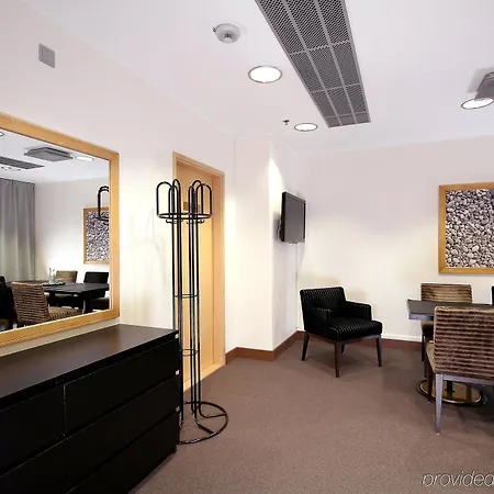 فندق Comfort Xpress Helsinki Airport Terminal