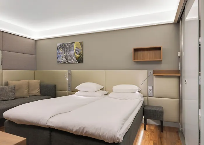 Comfort Xpress Helsinki Airport Terminal Hotel 3*