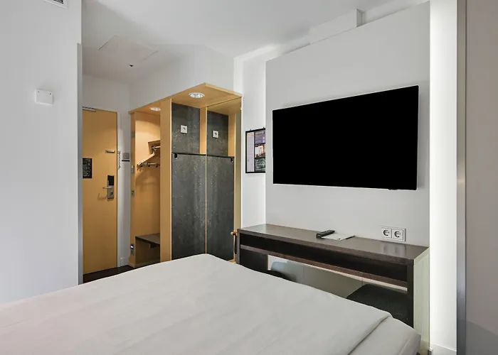 Comfort Xpress Helsinki Airport Terminal Hotel