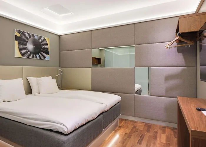 Comfort Xpress Helsinki Airport Terminal Hotel